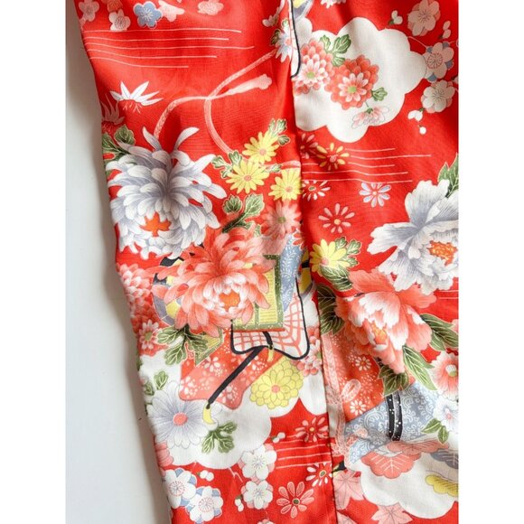 Vintage Made in Japan Red Oriental Japanese Floral Print Kimono, One Size - Picture 12 of 16